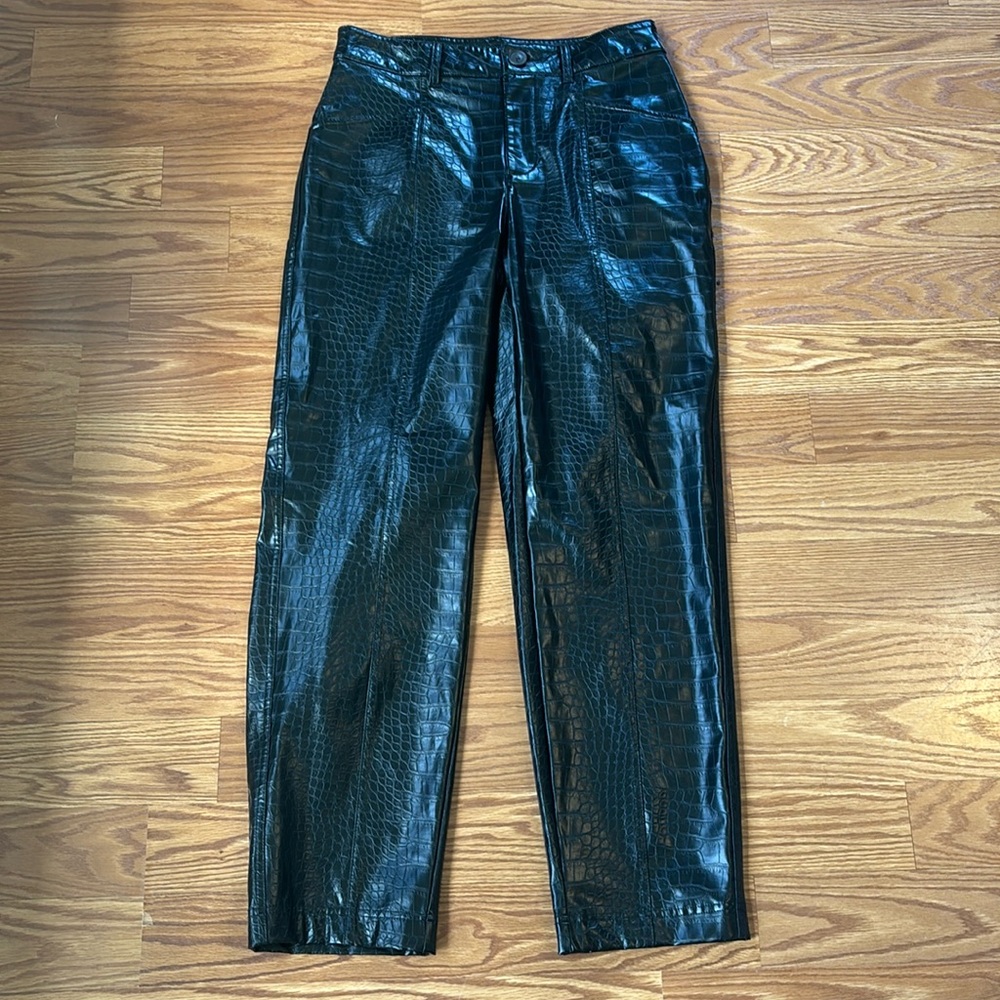 NWT A‎ New Day Black Faux Croc Leather Ankle Pants Size 4